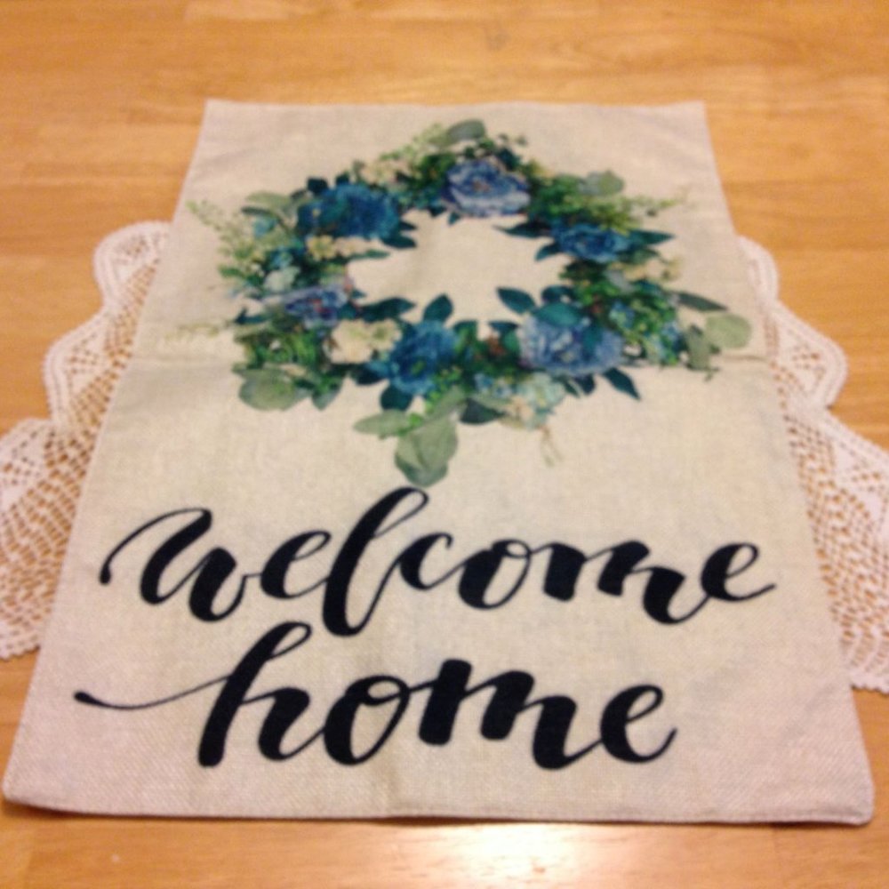 Pretty wreath design garden flag, Welcome Home, nwot